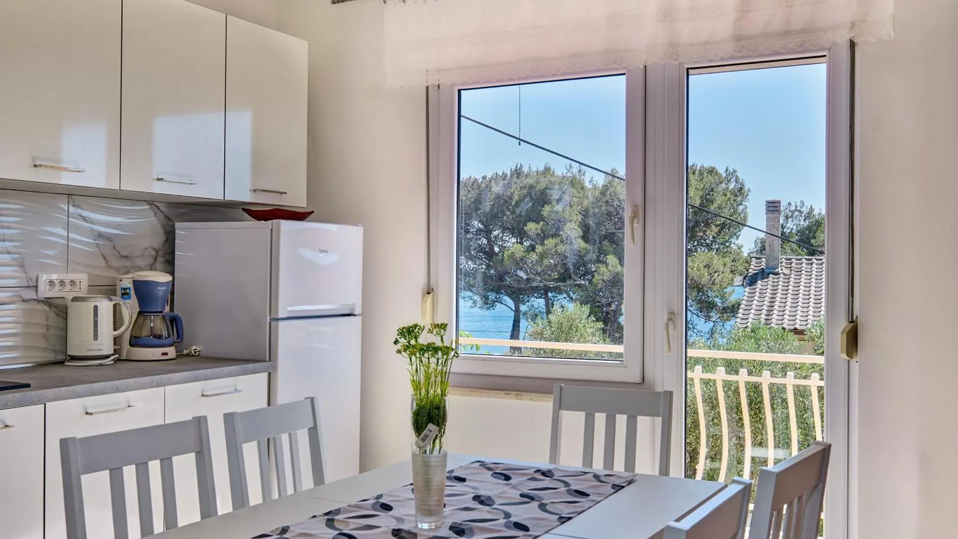 Apartments By The Sea Martinscica, Cres - 23222